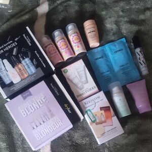 Drybar Blonde Hair Care Set - Purple and White